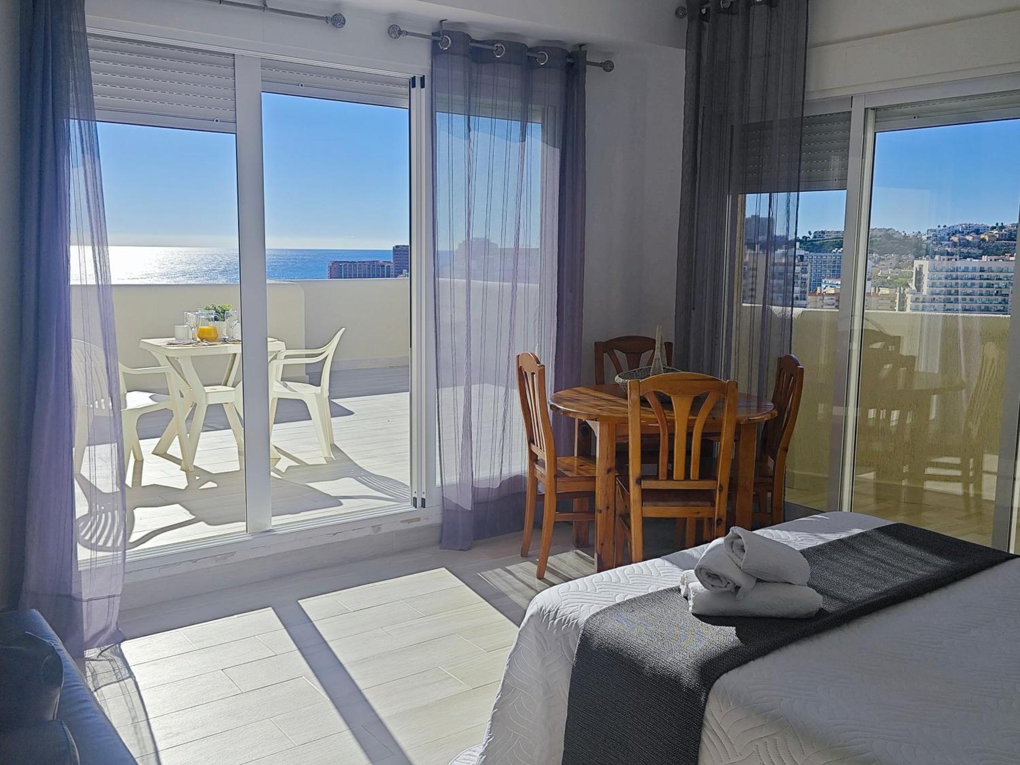 El Estudio De La Playa Benalbeach Vistas Al Mar Benalmádena Εξωτερικό φωτογραφία